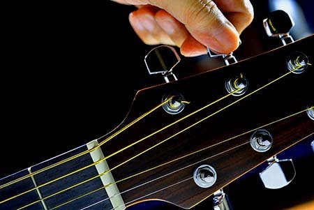 loosen guitar string